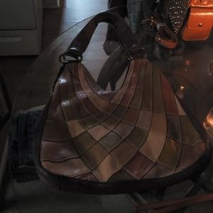 Three tone all leather shoulder bag